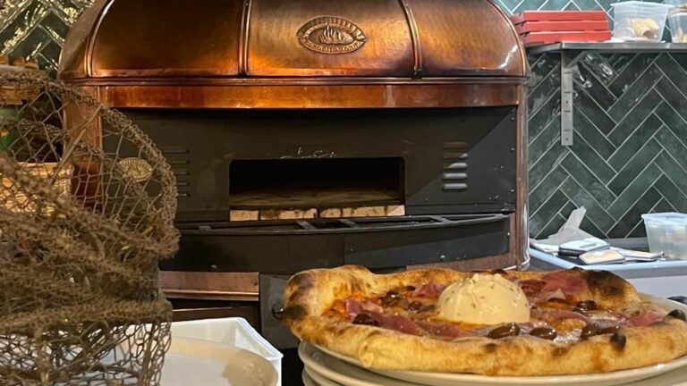 Four électrique sole rotative Electro Gió Ø130, statique (non ventilé) à bouche ouverte.