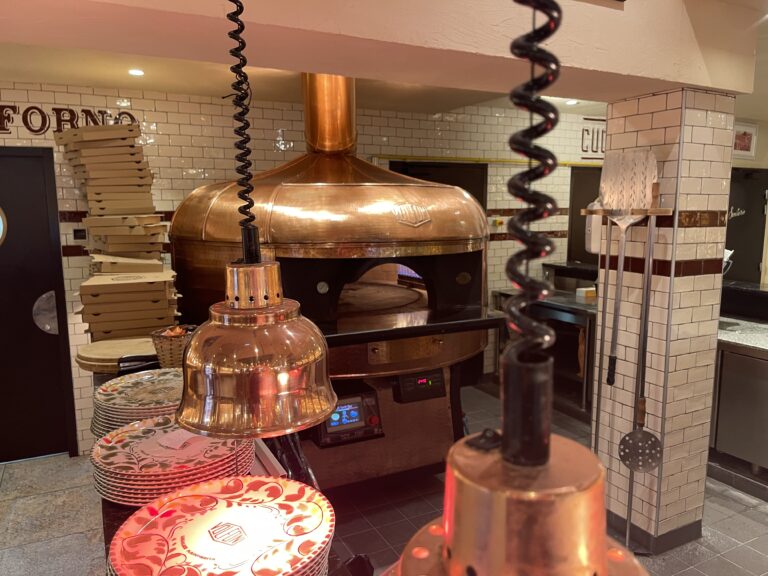 Le Volfoni de Wambrechies (Lille) se dote du four à pizza gaz 130 Ø d&rsquo;Esposito Forni pour une expérience culinaire exceptionnelle